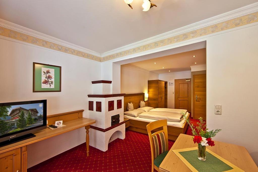 Landhotel Denggerhof Mayrhofen Exteriör bild