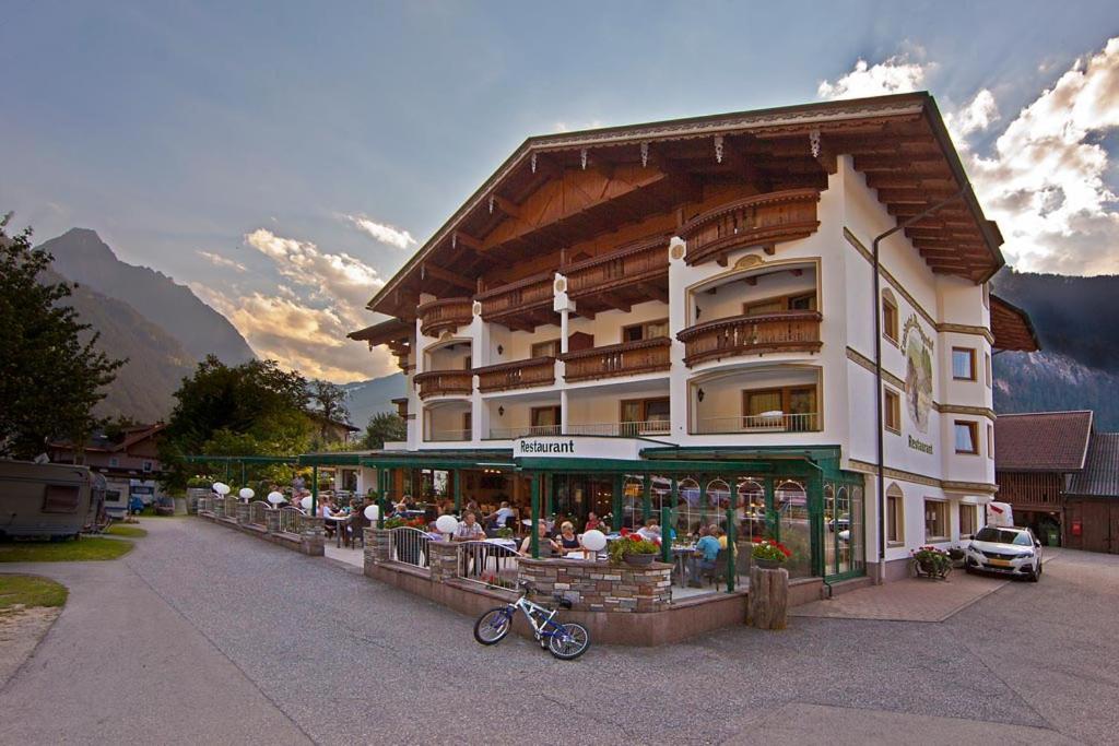 Landhotel Denggerhof Mayrhofen Exteriör bild