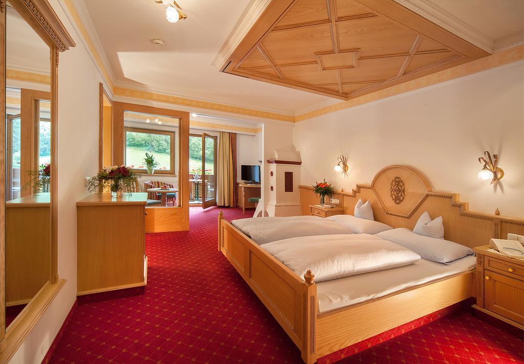 Landhotel Denggerhof Mayrhofen Rum bild